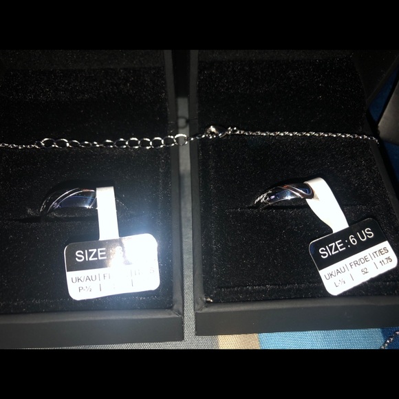 Matching Promise Rings - Picture 4 of 10